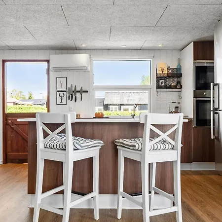 Ferienhaus 2 Bedroom Cozy In Juelsminde Sonderby (Midtjylland)