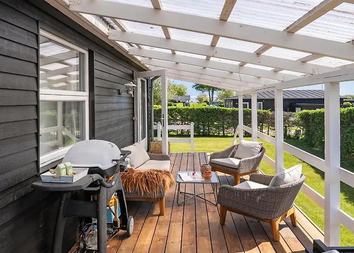 2 Bedroom Cozy In Juelsminde