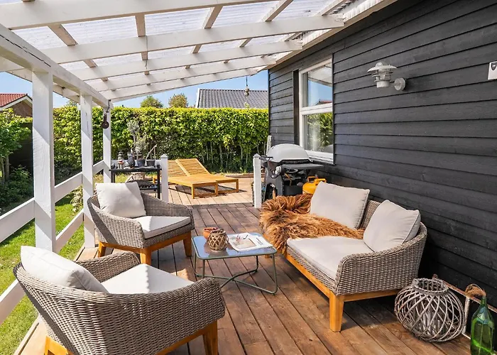 2 Bedroom Cozy In Juelsminde Sonderby (Midtjylland)